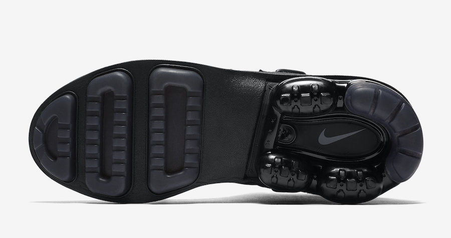 nike vapormax light 2 triple black