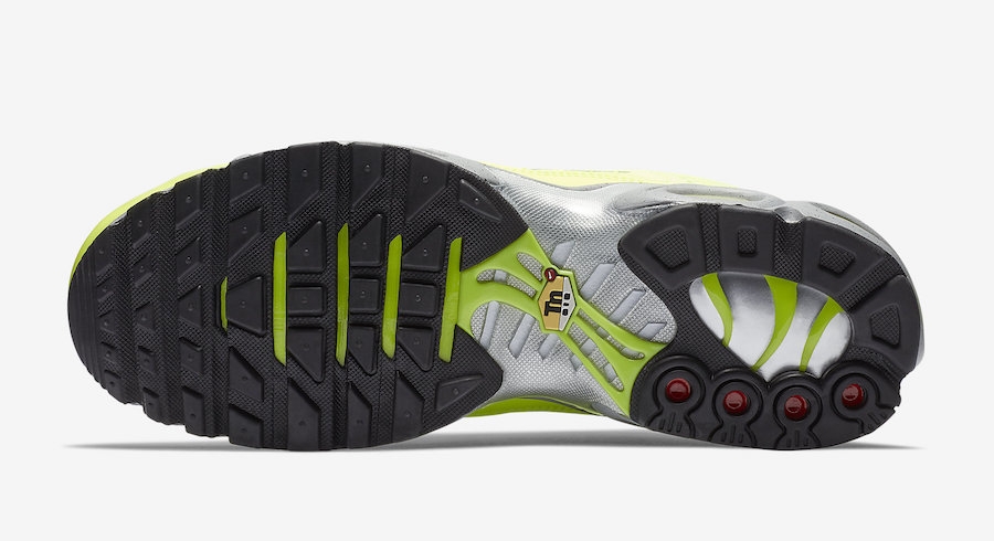 Nike Air Max Plus Premium Volt Nike Air Max Plus Premium Volt