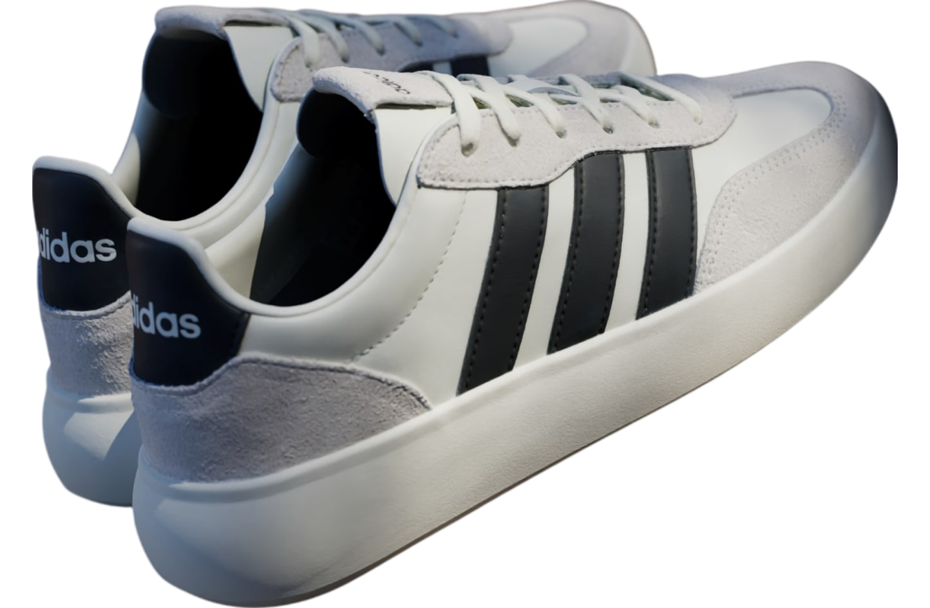 Adidas Barreda Decode Wmns Off White / Core Black / White