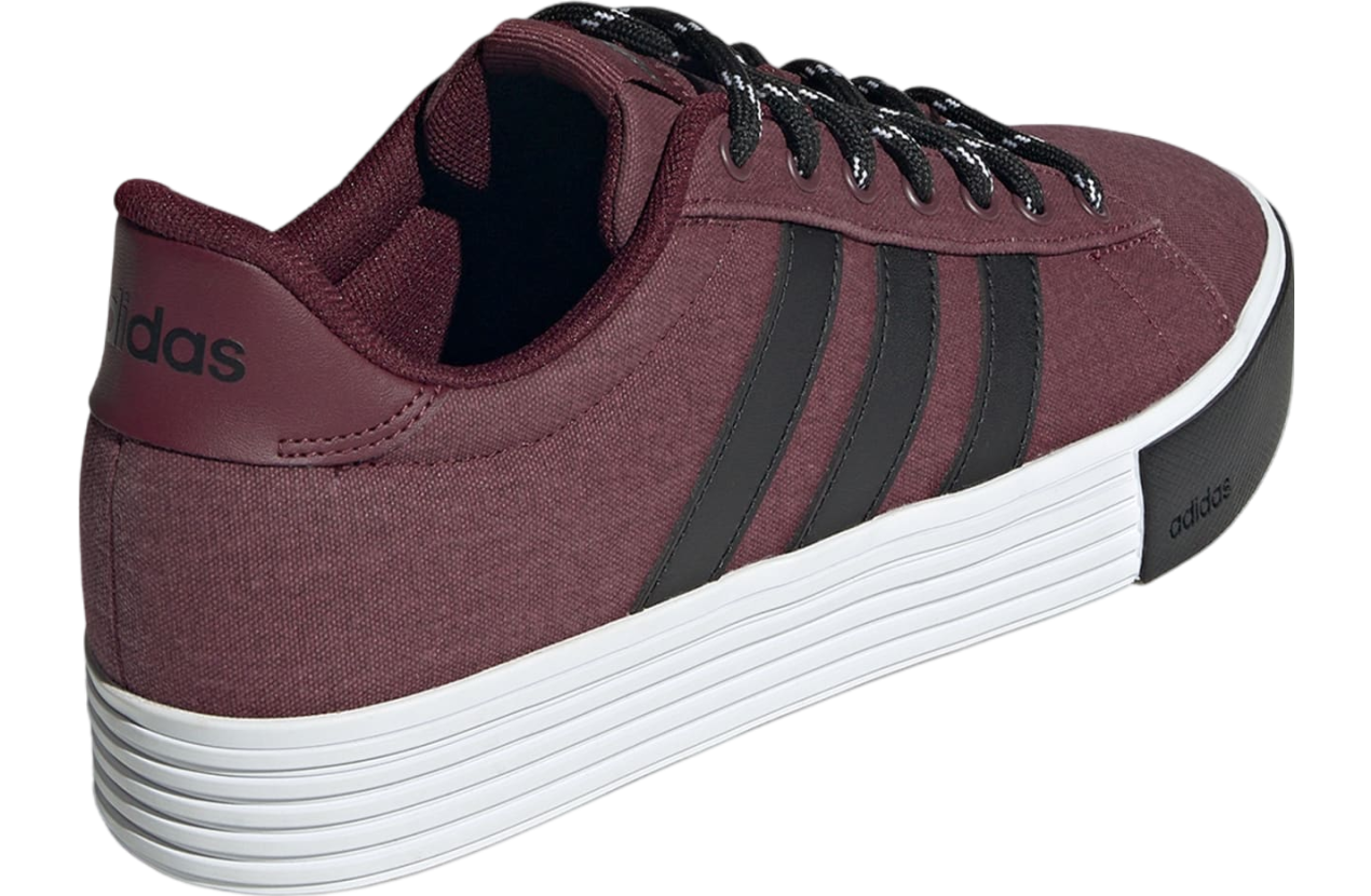 Adidas Daily 4.0 WMNS Maroon / Core Black