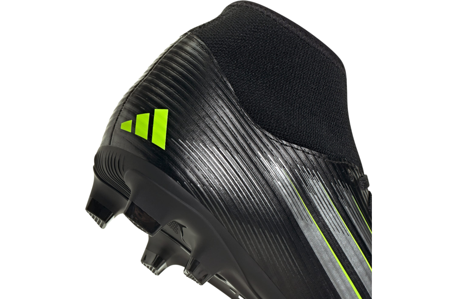 Adidas F50 Club Mid FG/MG Core Black / Iron Metallic