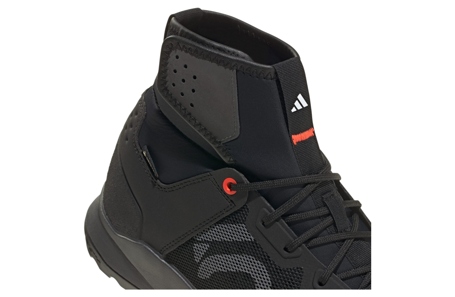 Adidas Five Ten Trailcross Gore-tex Core Black / Grey Three / Solar Red