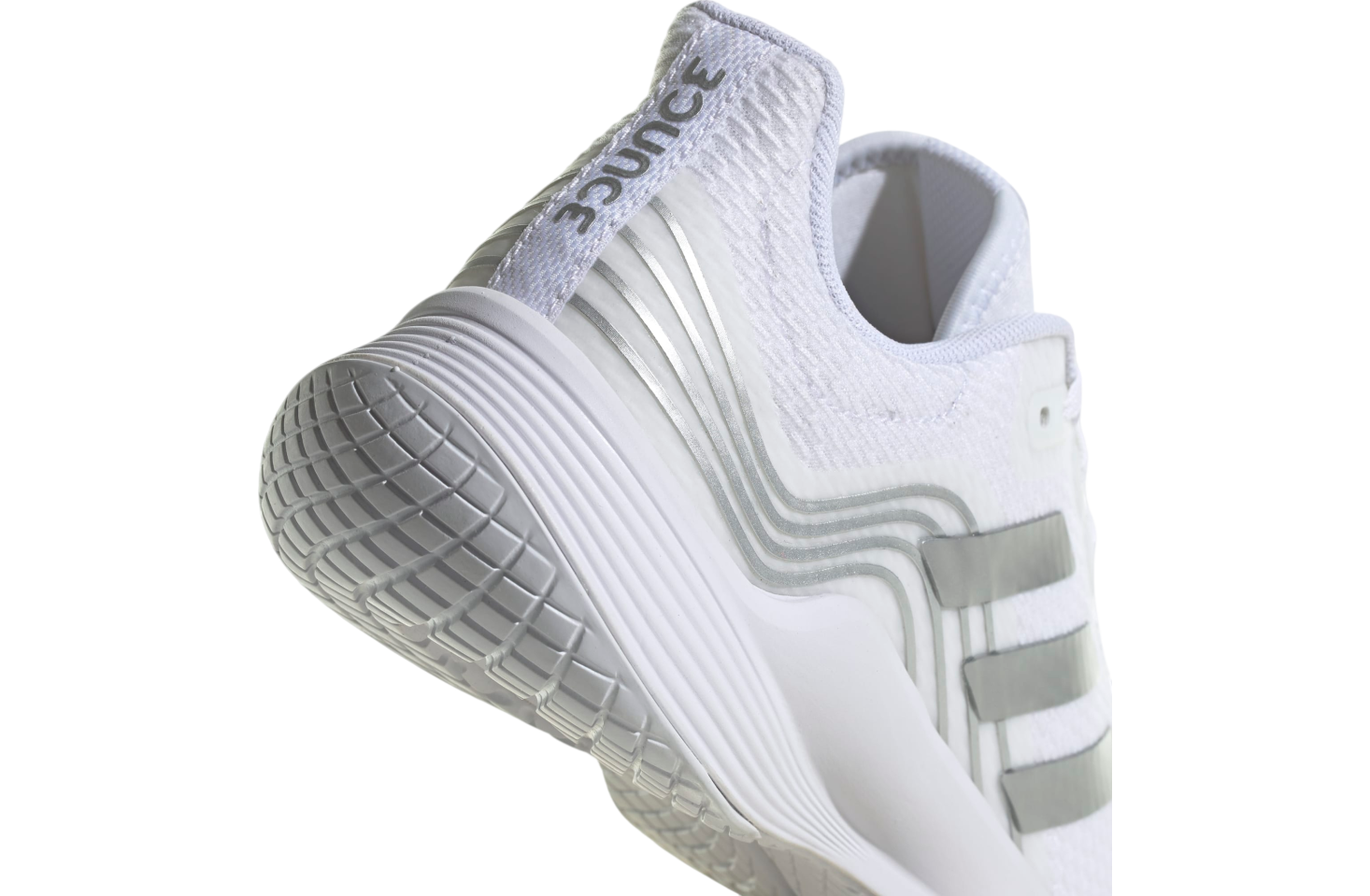 Adidas Novaflight Volleyball WMNS Cloud White / Silver Metallic