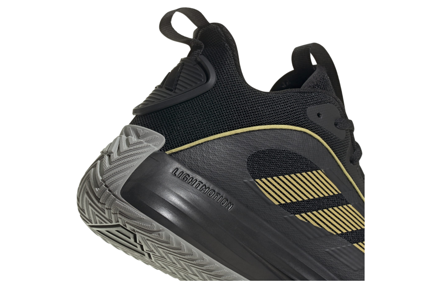 Adidas Own The Game 3 Core Black / Gold Metallic