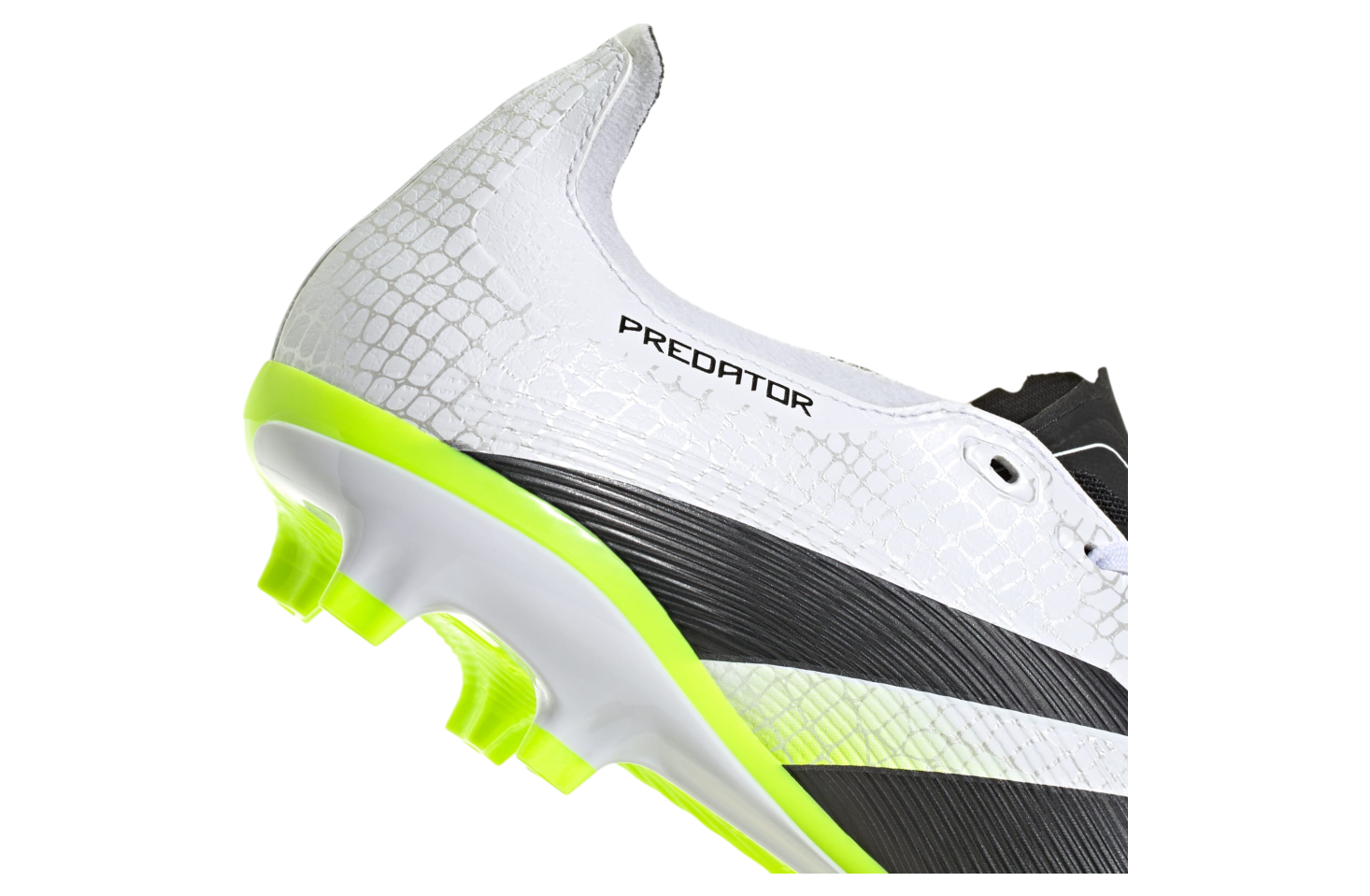 Adidas Predator League FG/MG Cloud White / Core Black