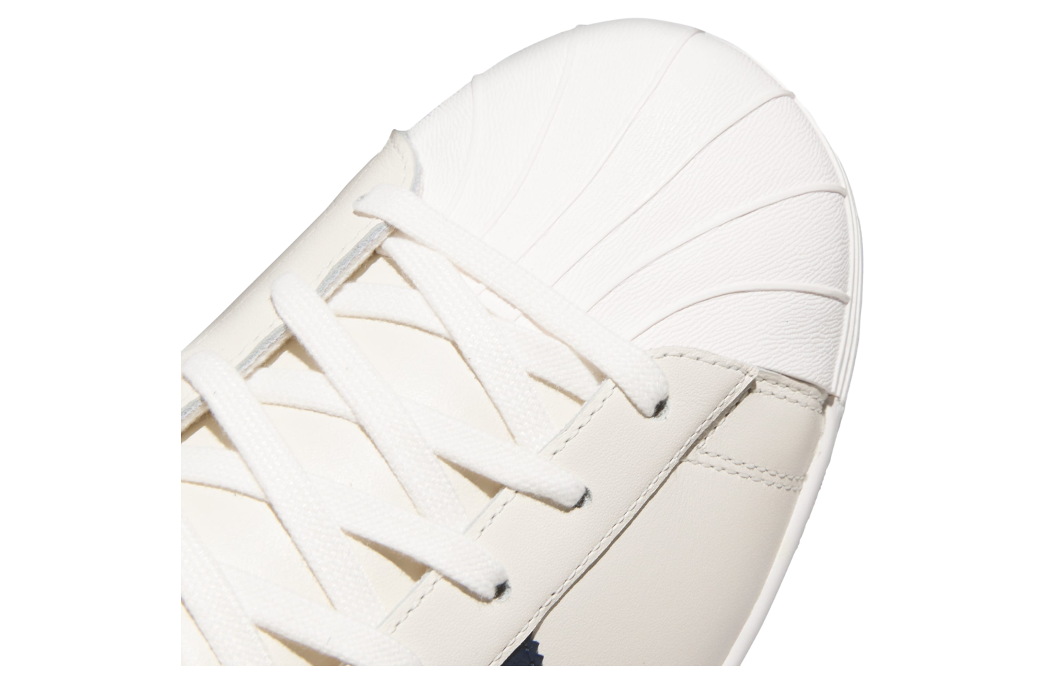 Adidas Pro Model Midcut Spikeless Chalk White / Night Indigo