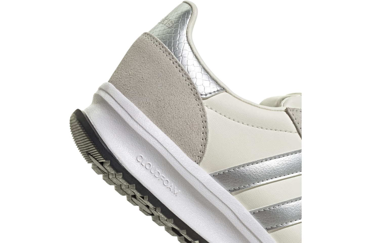 Adidas Run 70s 2.0 WMNS Core White / Silver Metallic