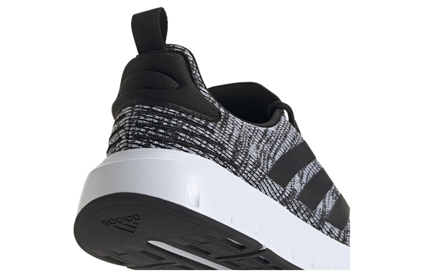 Adidas Swift Run Core Black / Cloud White