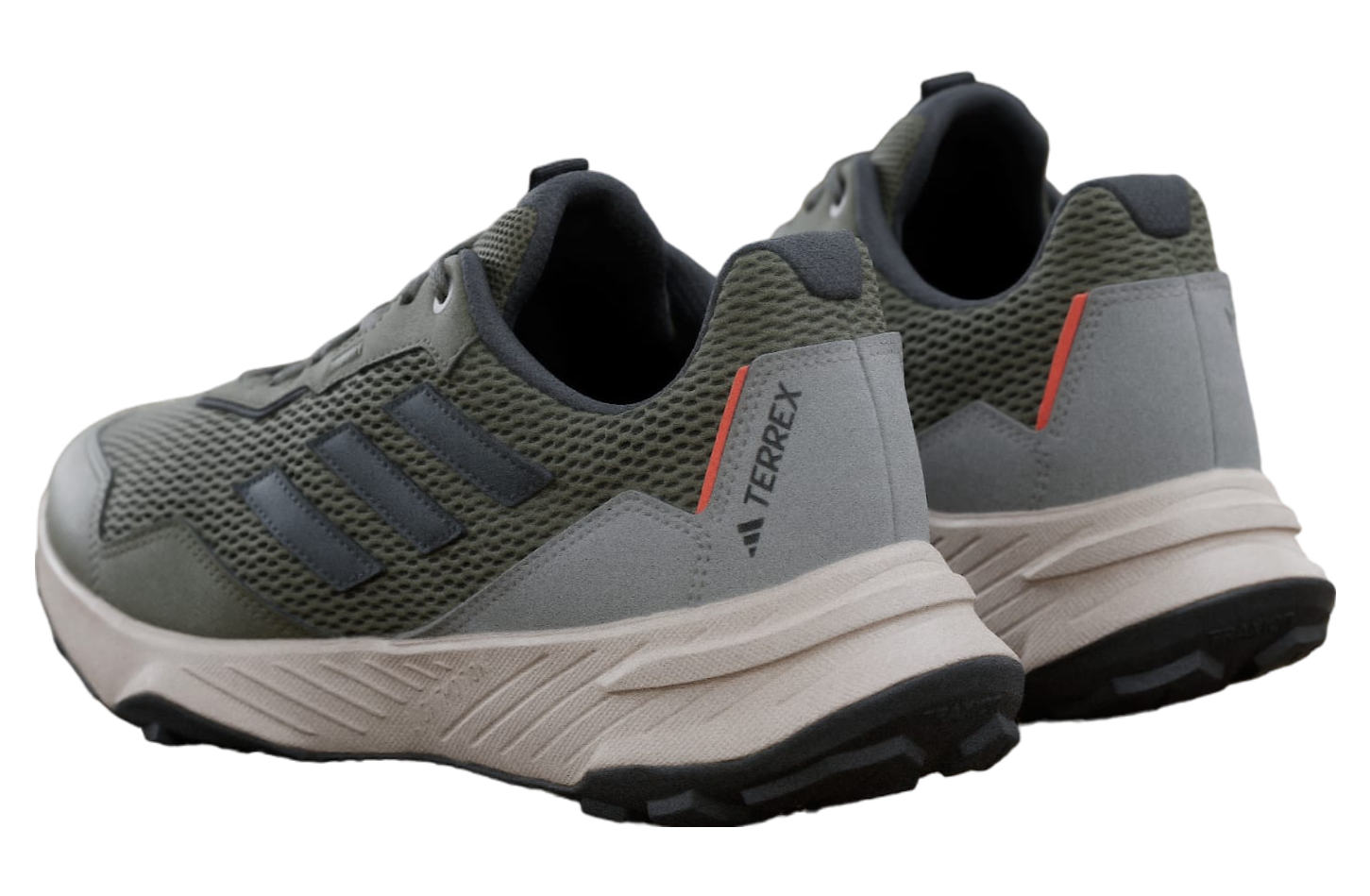 Adidas Tracefinder Charcoal Solid Grey / Carbon