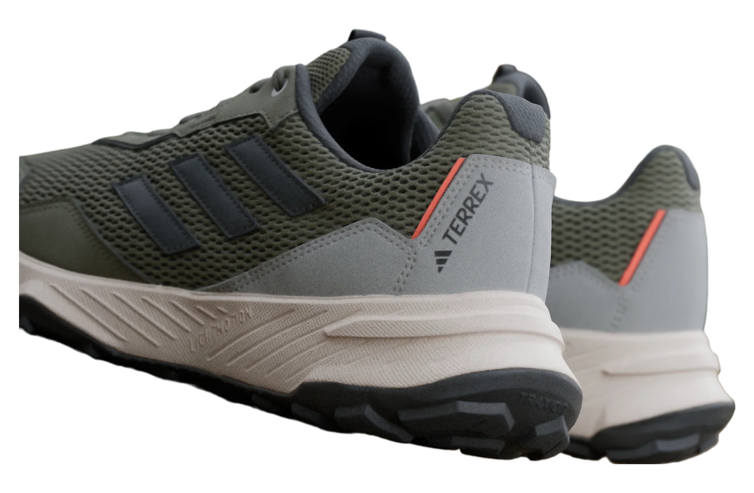 Adidas Tracefinder Charcoal Solid Grey / Carbon