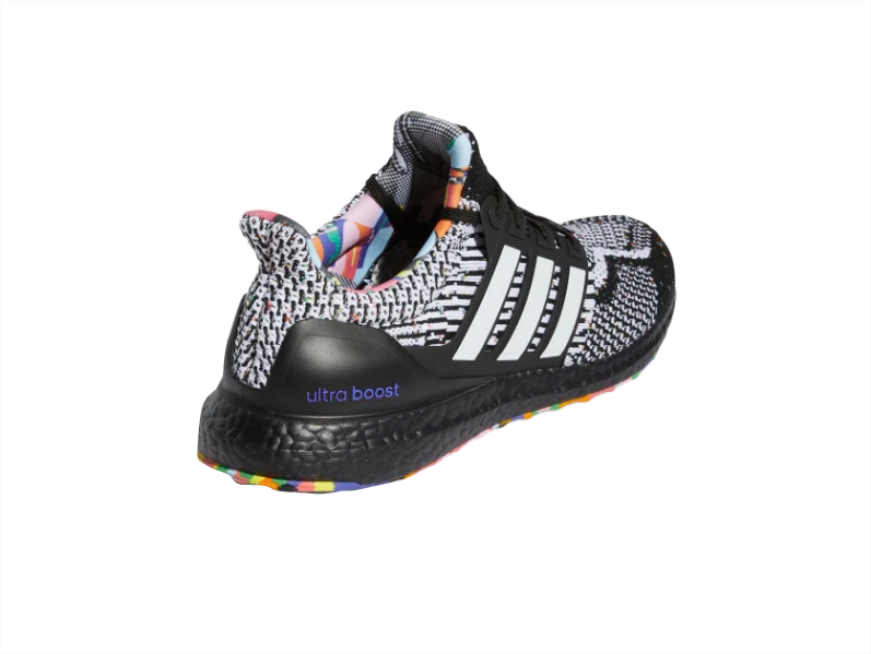 adidas Ultra Boost 5.0 DNA Pride GY4424