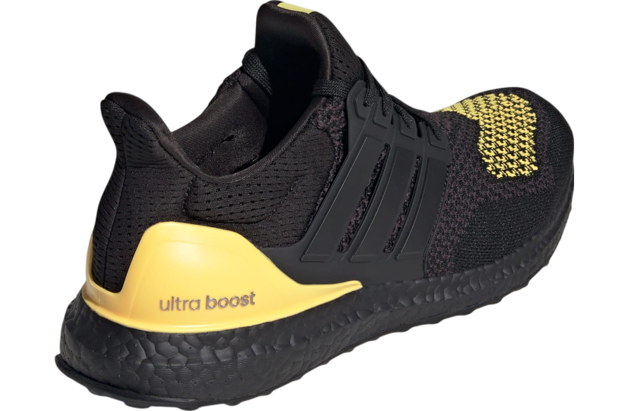 Adidas Ultraboost 1.0 Cloud White / Core Black / Spark