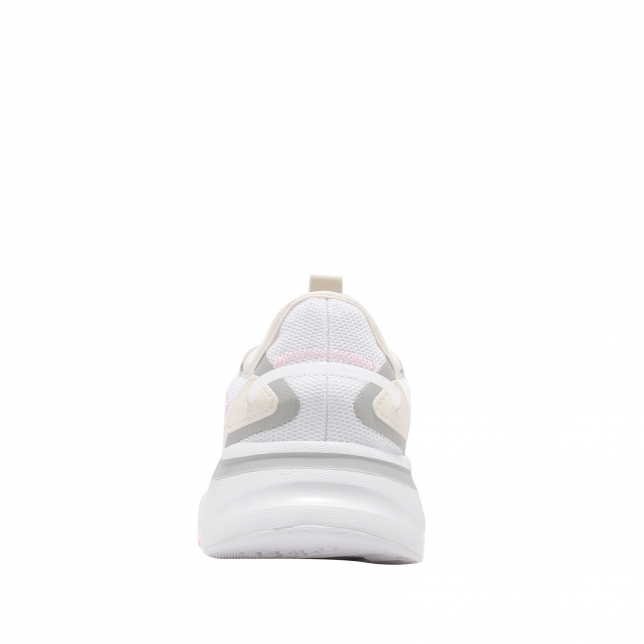 adidas WMNS Futureflow Footwear White Chalk White