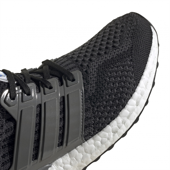 adidas WMNS Ultra Boost 5.0 DNA Core Black Iron Metallic FZ1853