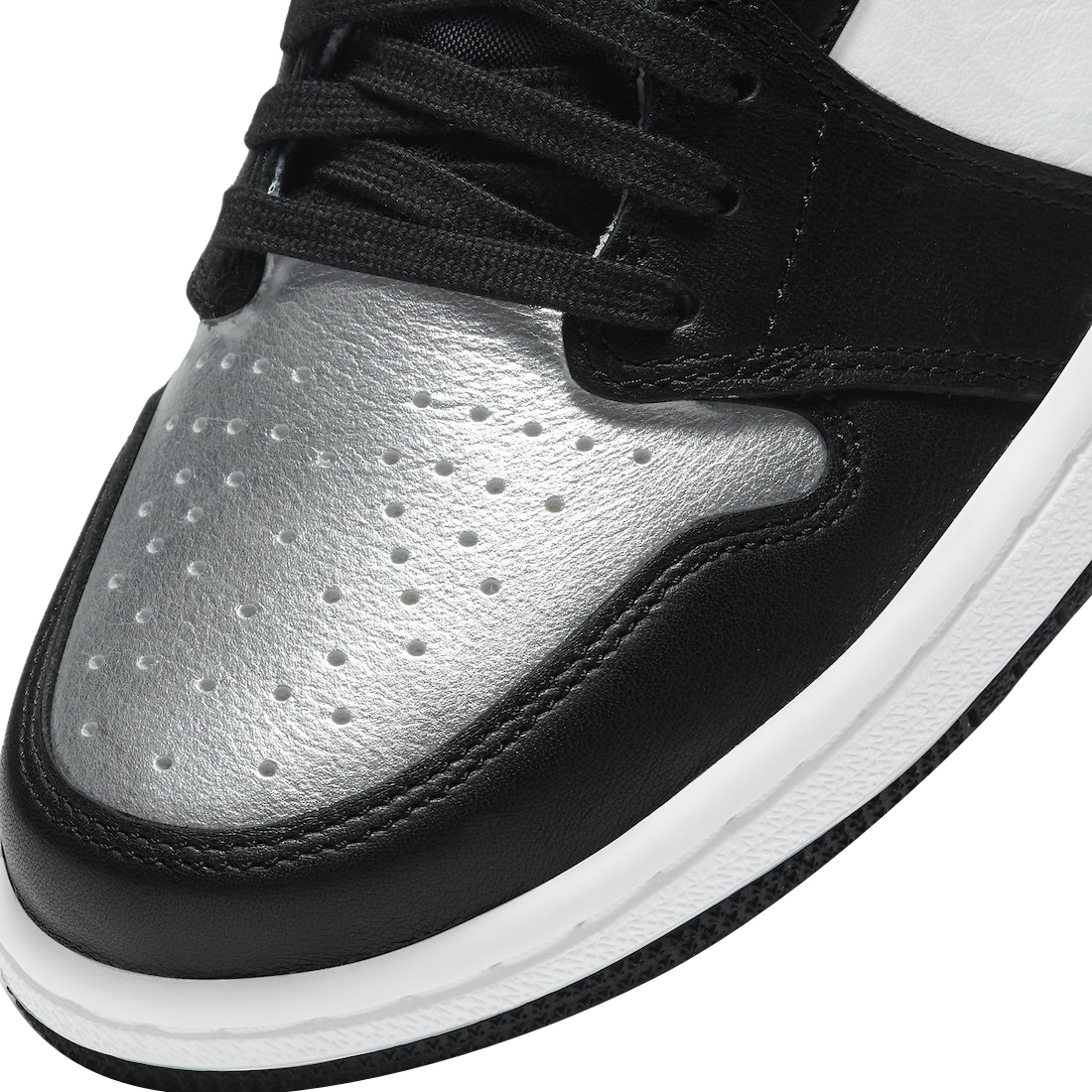 BUY Air Jordan 1 High OG WMNS Silver Toe | Kixify Marketplace