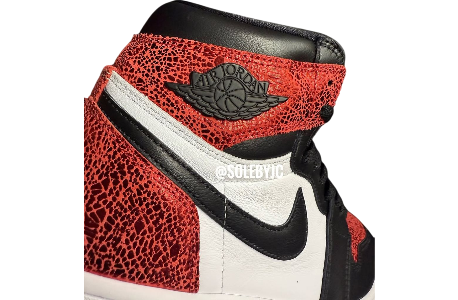 Air Jordan 1 High Og Wmns Varsity Red