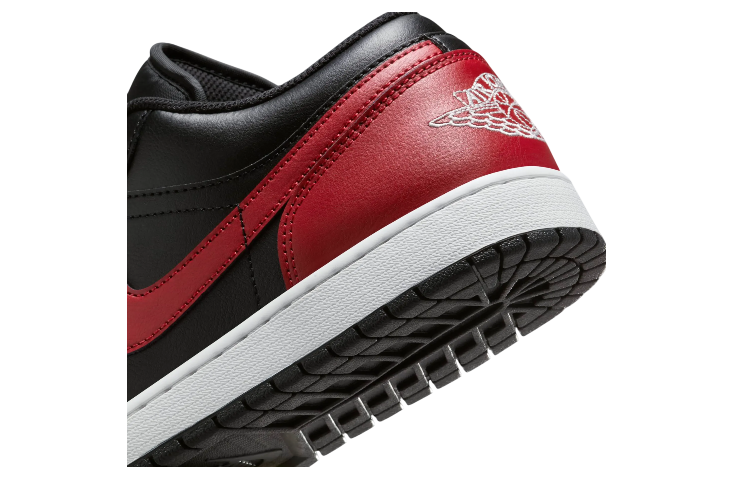 Air Jordan 1 Low Bred 2025