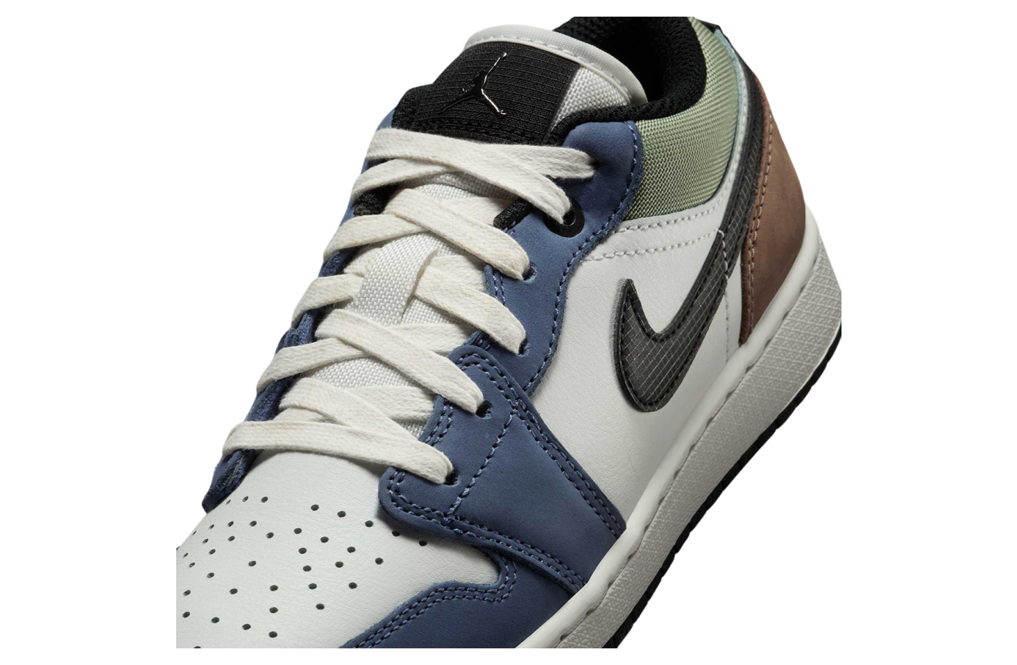 Air Jordan 1 Low Diffused Blue / Jade Horizon