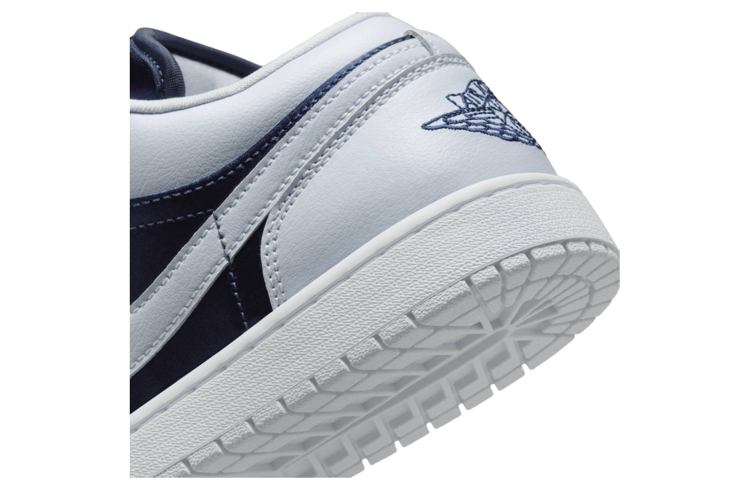 Air Jordan 1 Low Midnight Navy / Football Grey