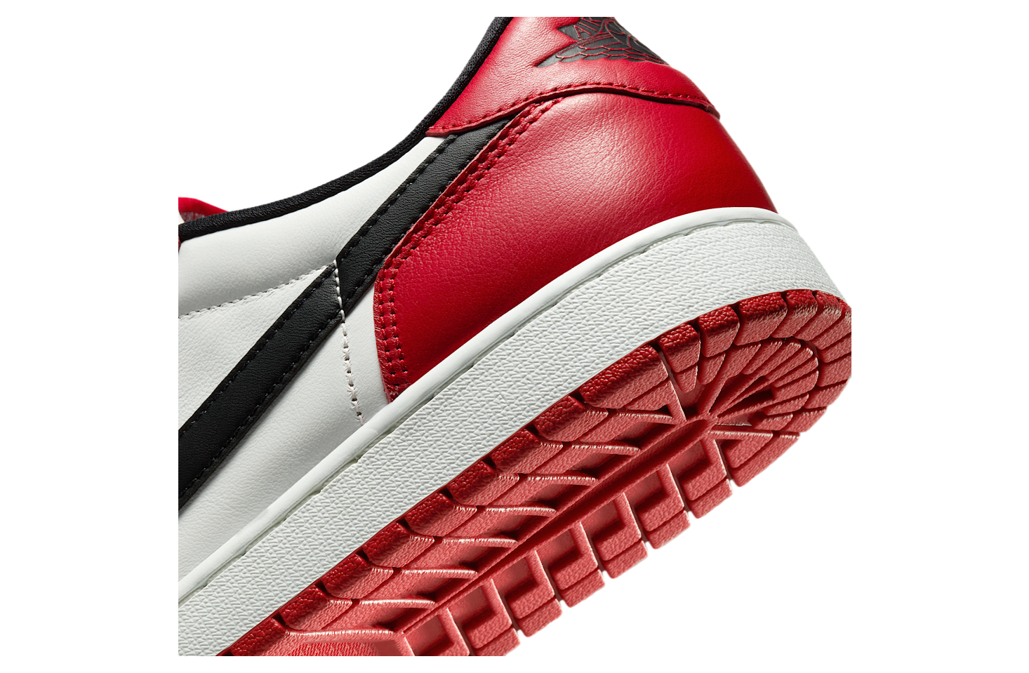 Air Jordan 1 Low OG Chicago Varsity Red / Black - Nov 2025