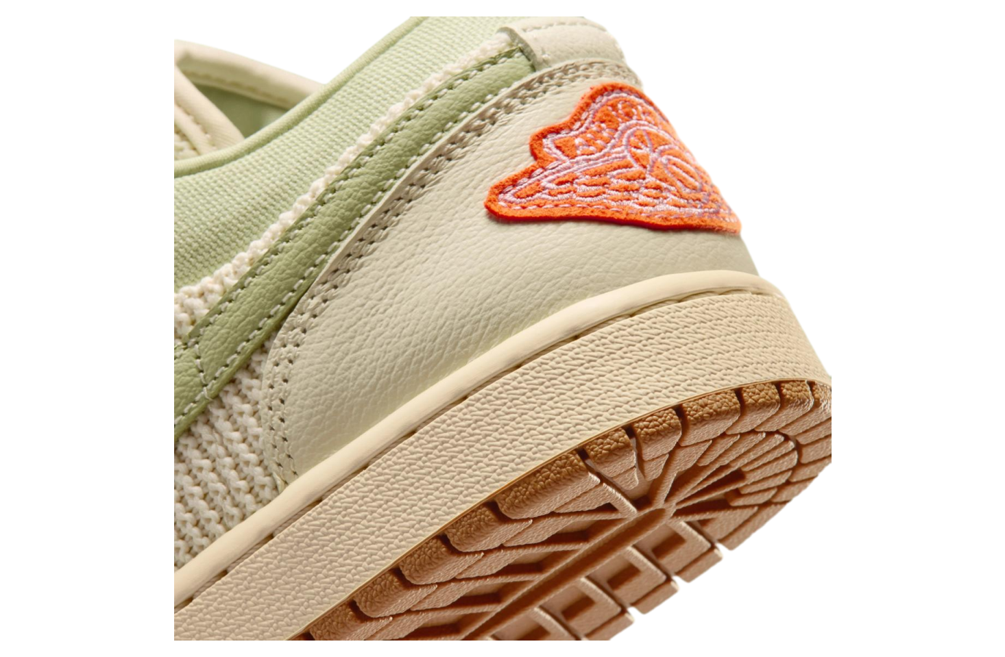 Air Jordan 1 Low Sail / Olive Aura