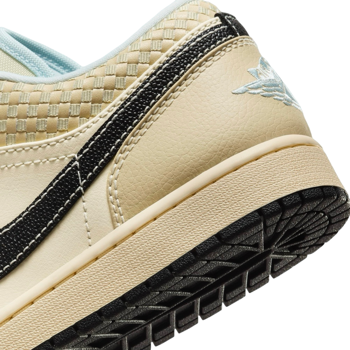 Air Jordan 1 Low SE Coconut Milk / Black