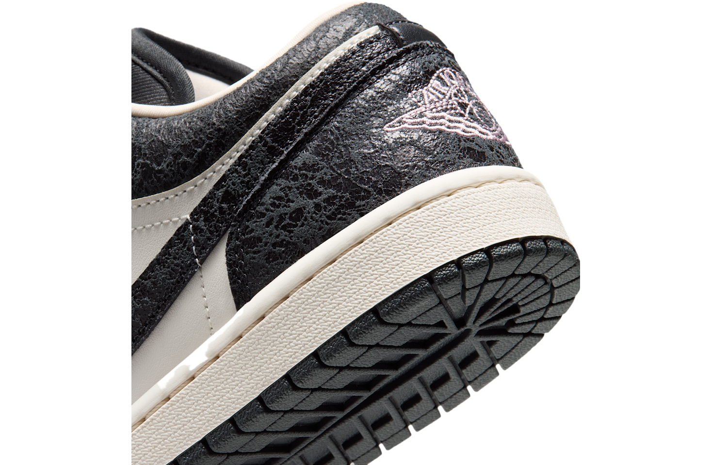 Air Jordan 1 Low SE WMNS Anthracite / Sail