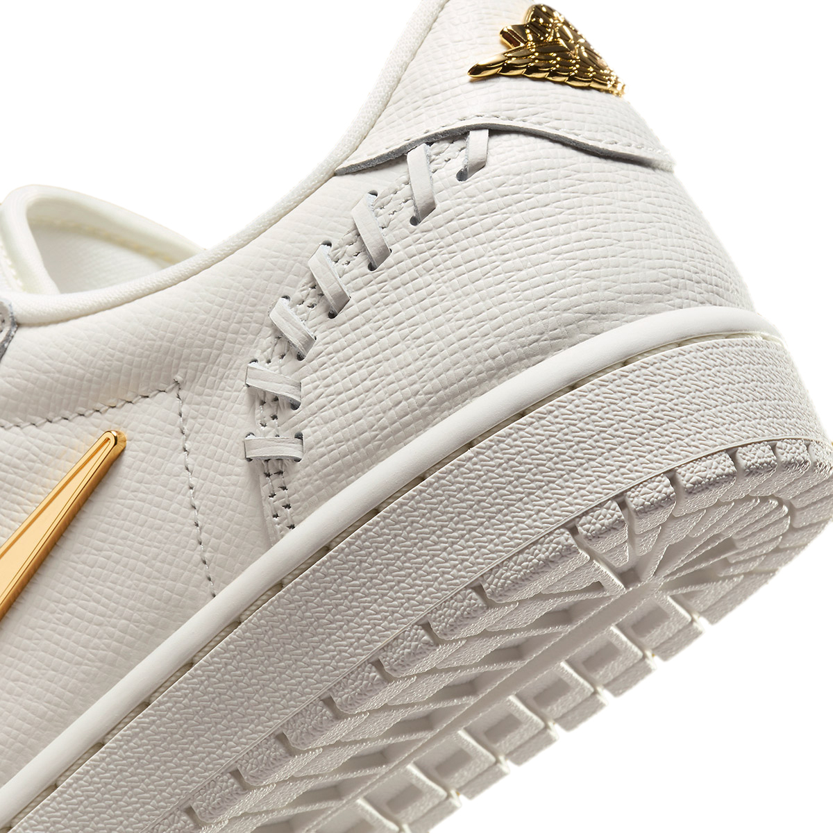 wmns air jordan 1 low se white metallic gold