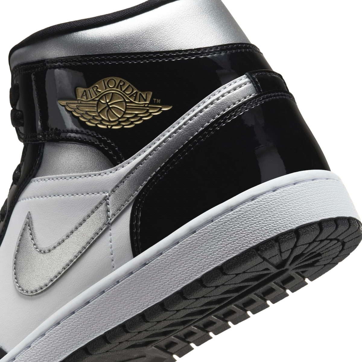 Air Jordan 1 Mid Black Patent