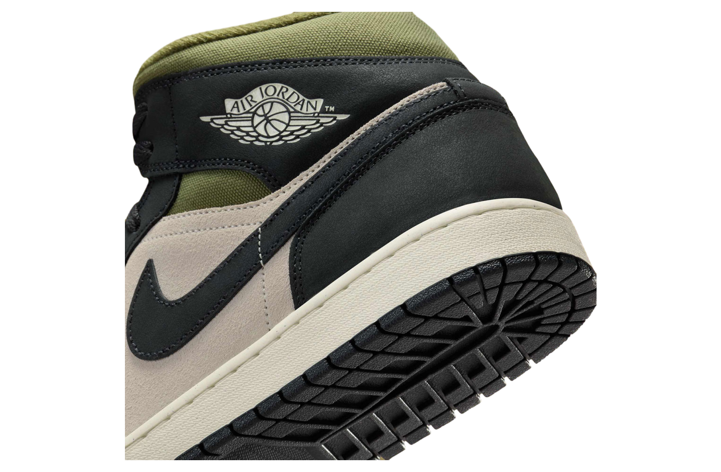 Air Jordan 1 Mid Light Orewood Brown / Off Noir