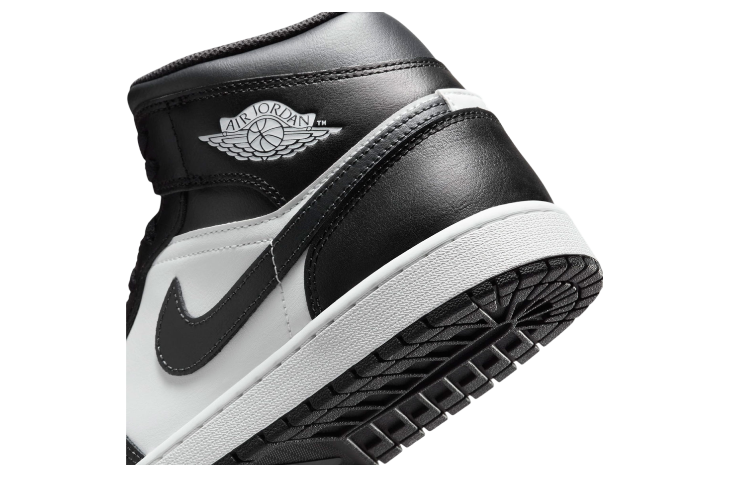 Air Jordan 1 Mid Off Noir Toe