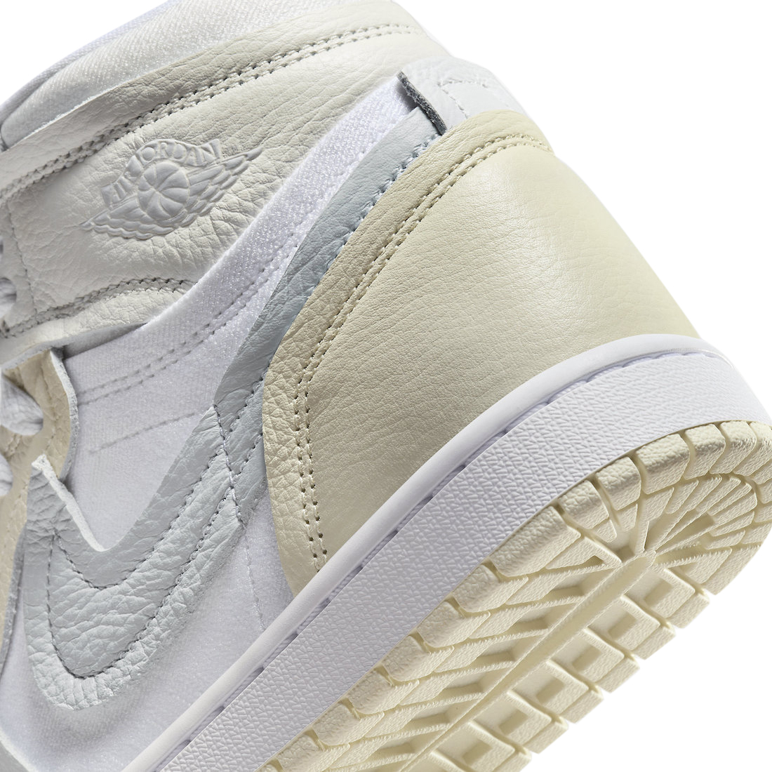 Air Jordan 1 MM High WMNS Coconut Milk