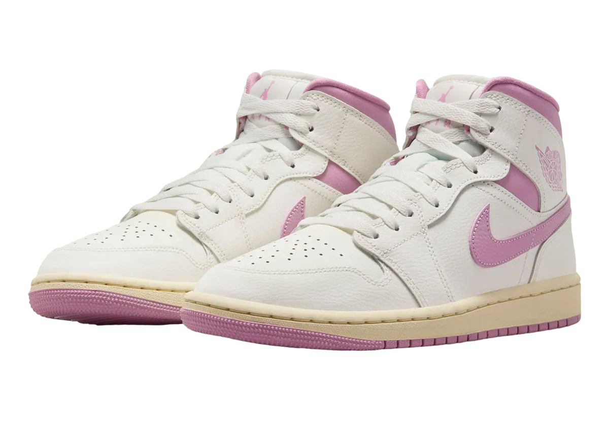 Air Jordan 1 Strawberries & Cream