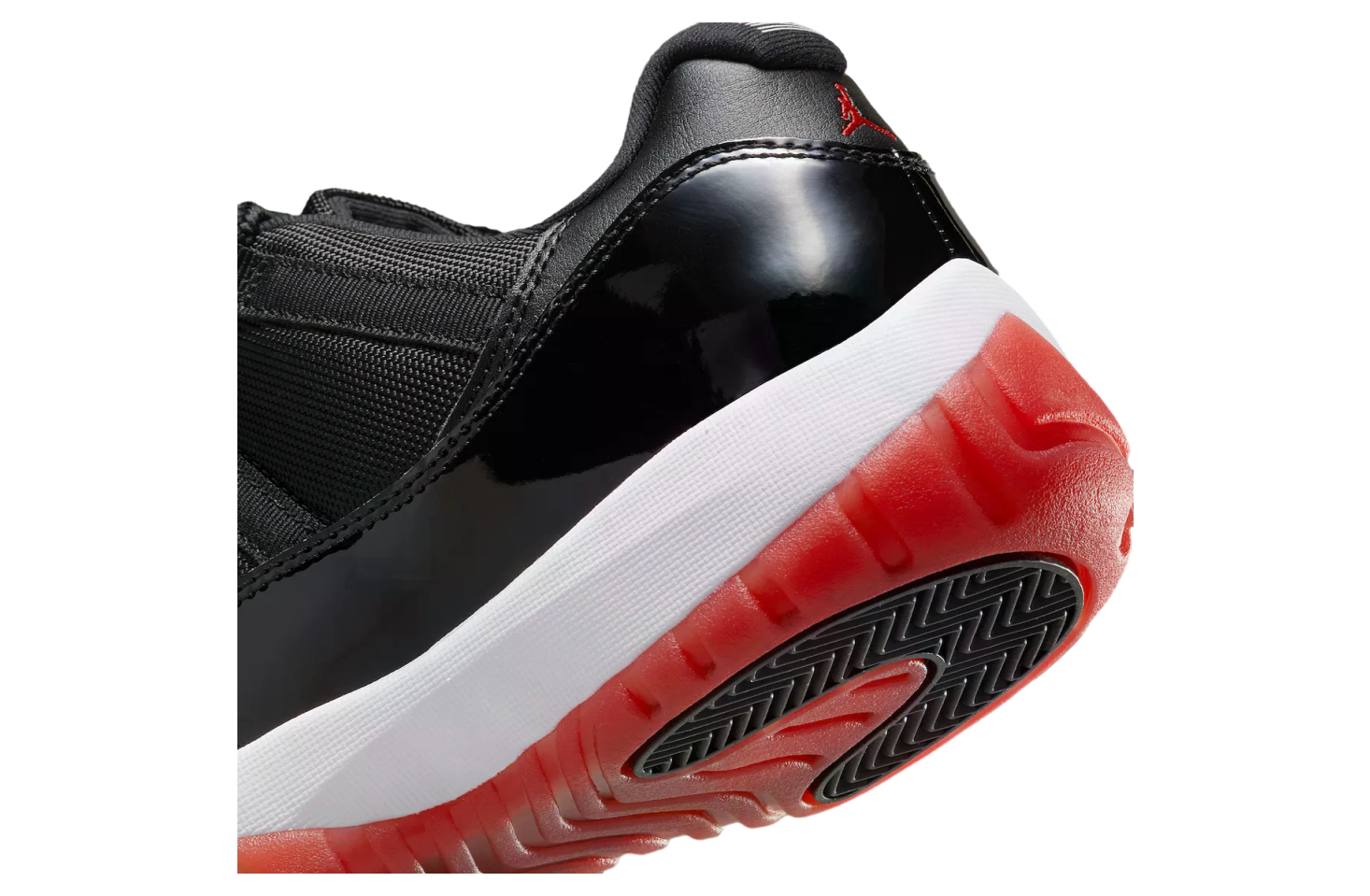 Air Jordan 11 Low Bred 2025