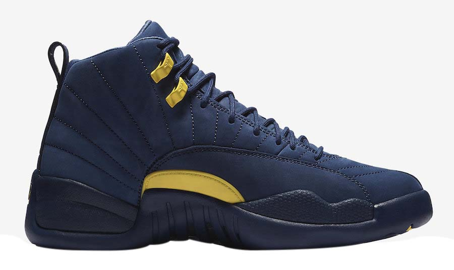 Air Jordan 12 Michigan