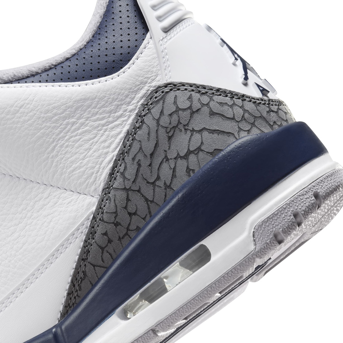 Air Jordan 3 Midnight Navy