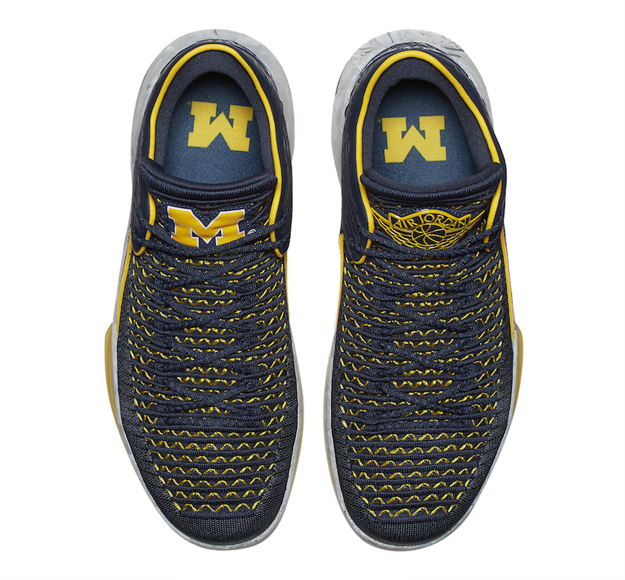 Air Jordan 32 Low Michigan