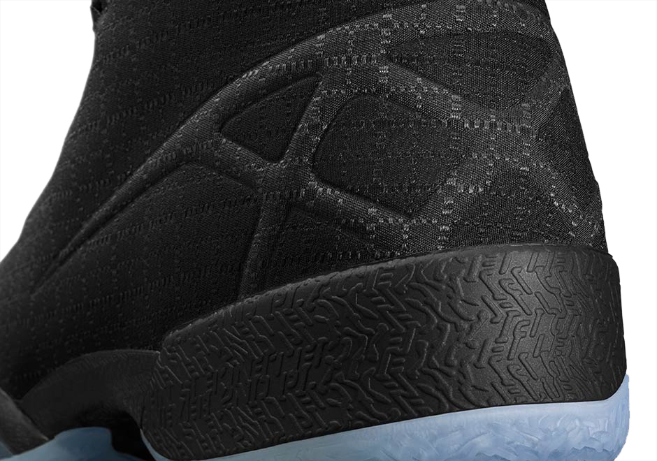 Air Jordan XXX - Black Cat 811006010