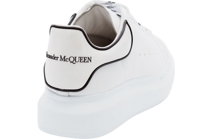 Alexander Mcqueen Oversized White / Black / (06/25) - Jun