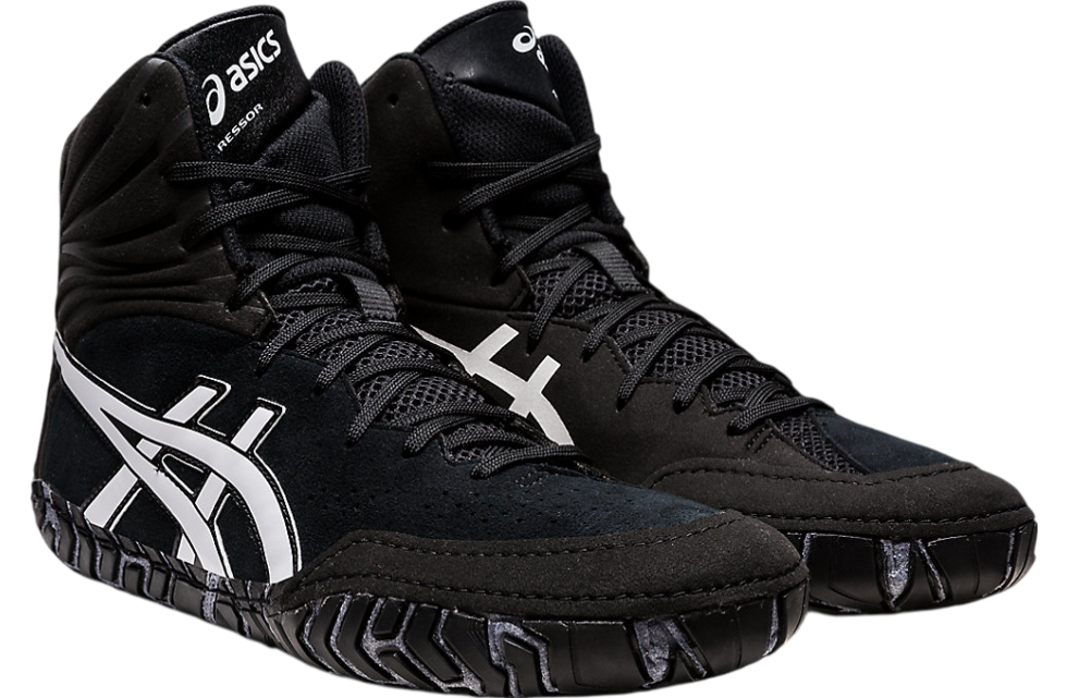 Asics Aggressor 5 Black / White