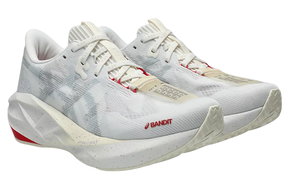 Asics Bandit X Novablast 5 Lucent White / High Rise