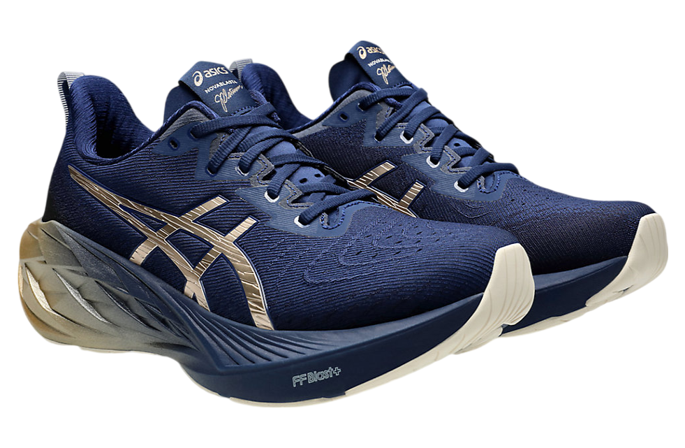 Asics Novablast 4 Platinum Blue Expanse / Champagne