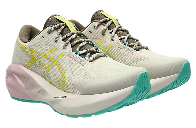 Asics Novablast 5 TR WMNS Light Dust / Cacti