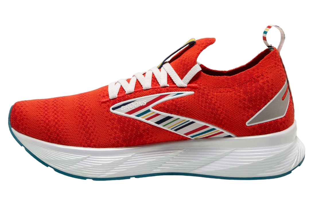 Brooks Levitate Stealthfit 6 Red / White