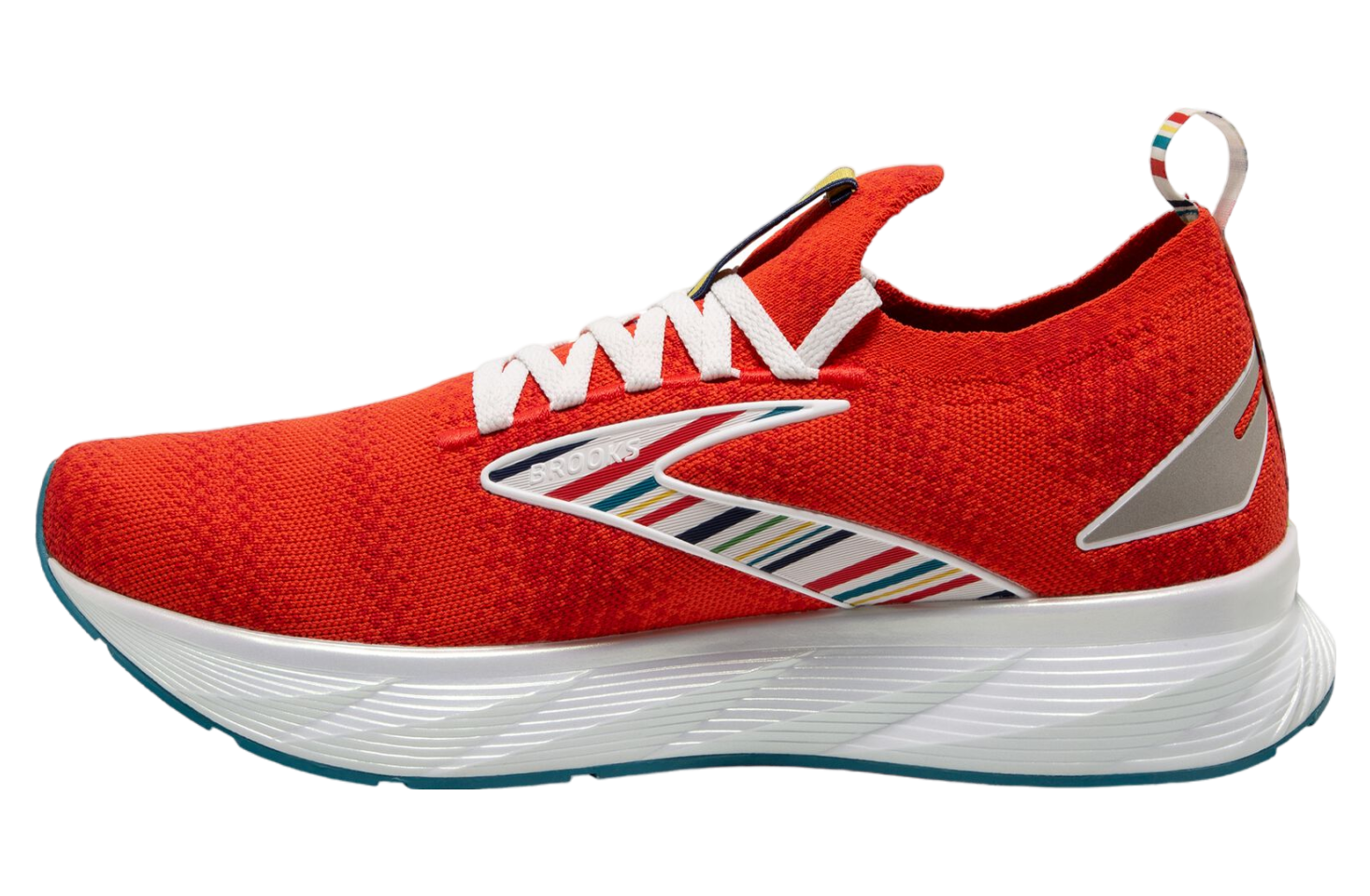 Brooks Levitate Stealthfit 6 WMNS Red / White