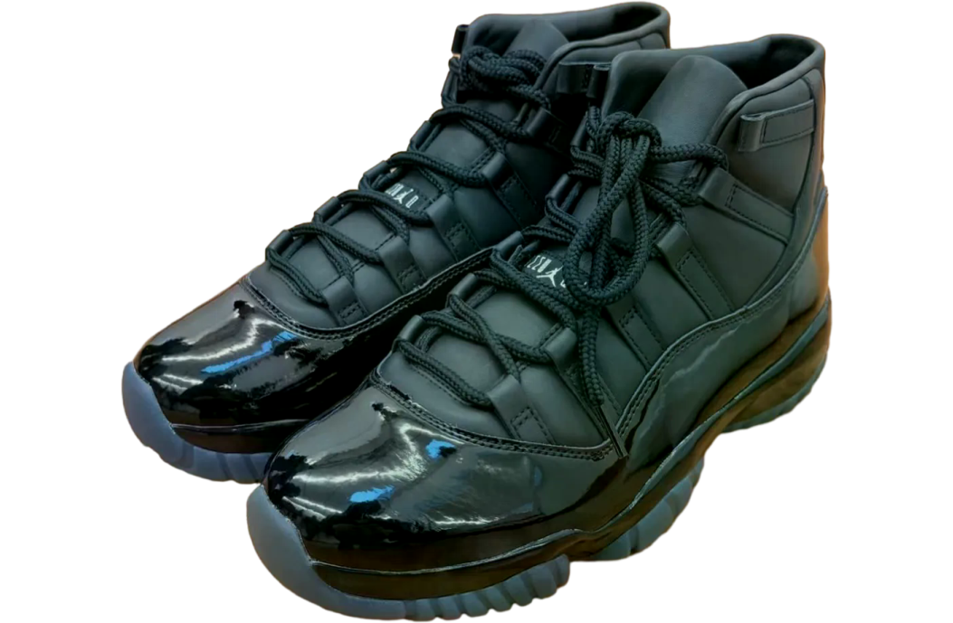 Comme Des Garçons Homme Plus x Air Jordan 11 Black / White