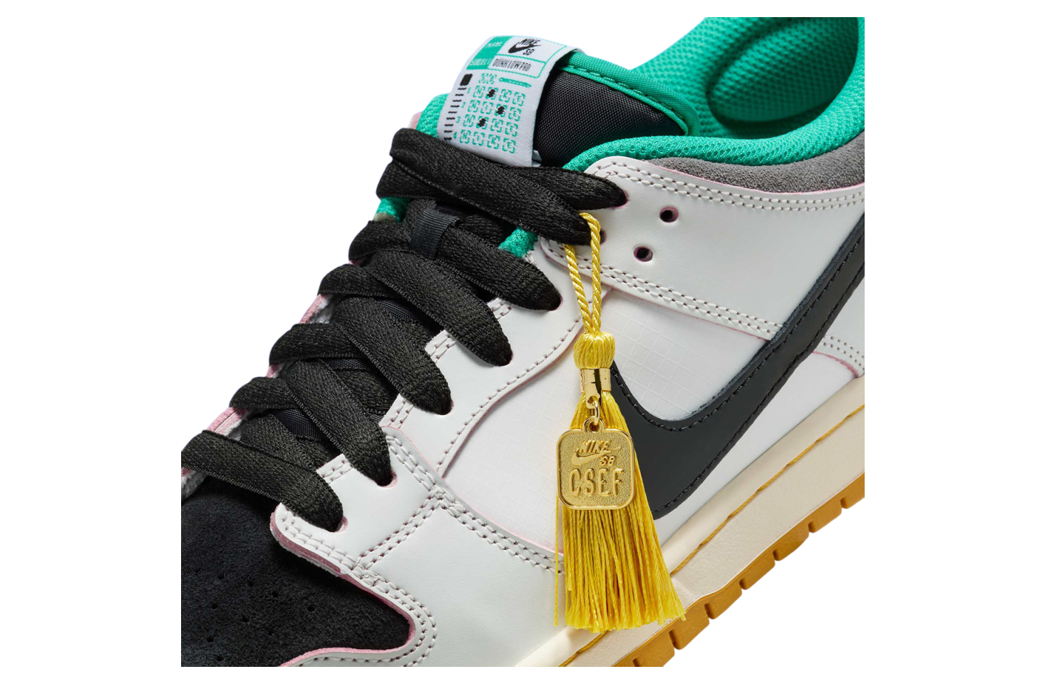 Nike SB Dunk Low オリーブグリーン/ホワイト Nike Wmns Dunk Low “Medium Olive”が国内8月24日/8月26日に発売