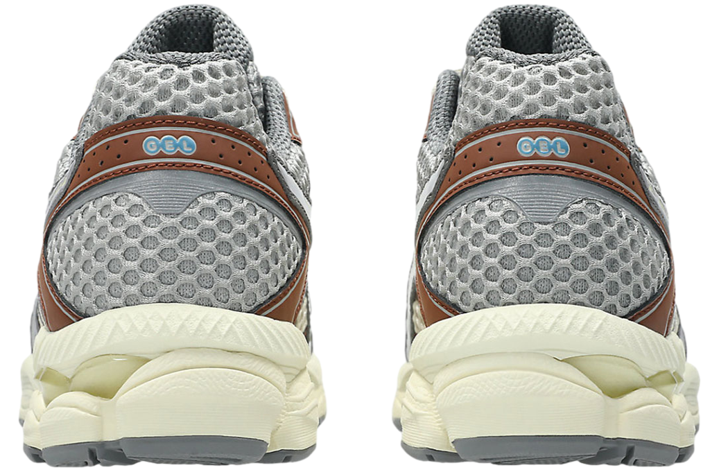 Emmi x Asics Gel-Cumulus 16 WMNS