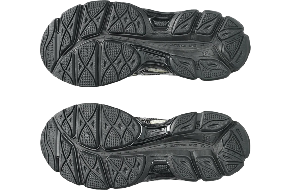 Finesse x Asics Gel-Cumulus 16 Desert Rose