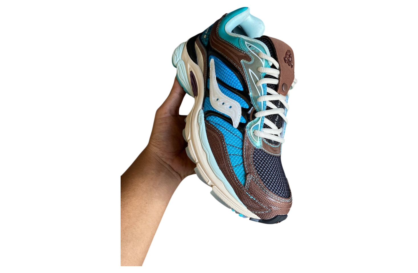 Footpatrol x Saucony Progrid Omni 9 Blue / Brown